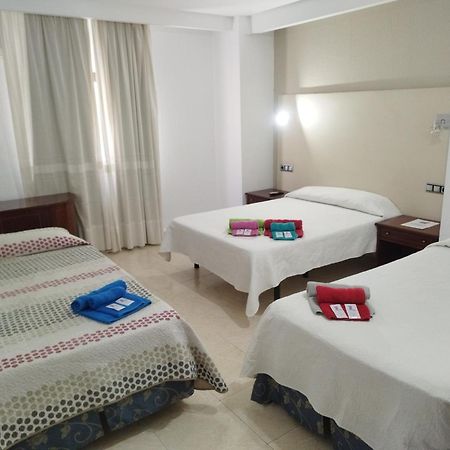 Hotel Nuevo Ara Caces Екстериор снимка