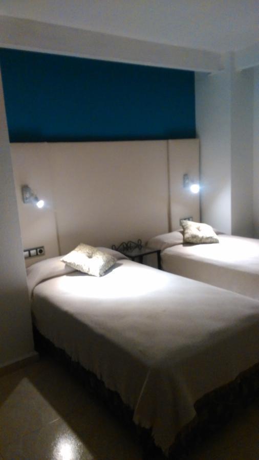 Hotel Nuevo Ara Caces Екстериор снимка