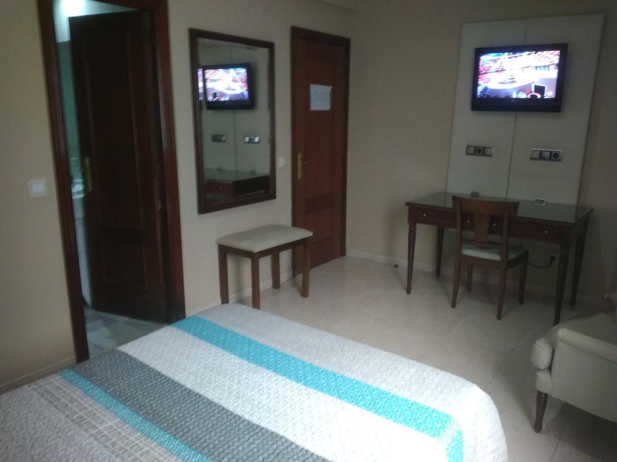Hotel Nuevo Ara Caces Екстериор снимка