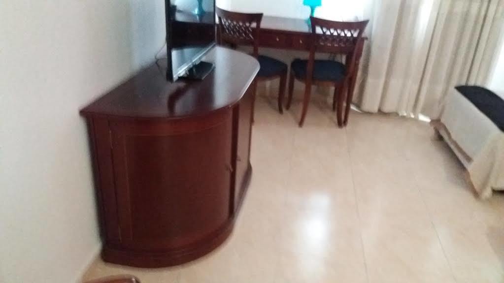 Hotel Nuevo Ara Caces Екстериор снимка