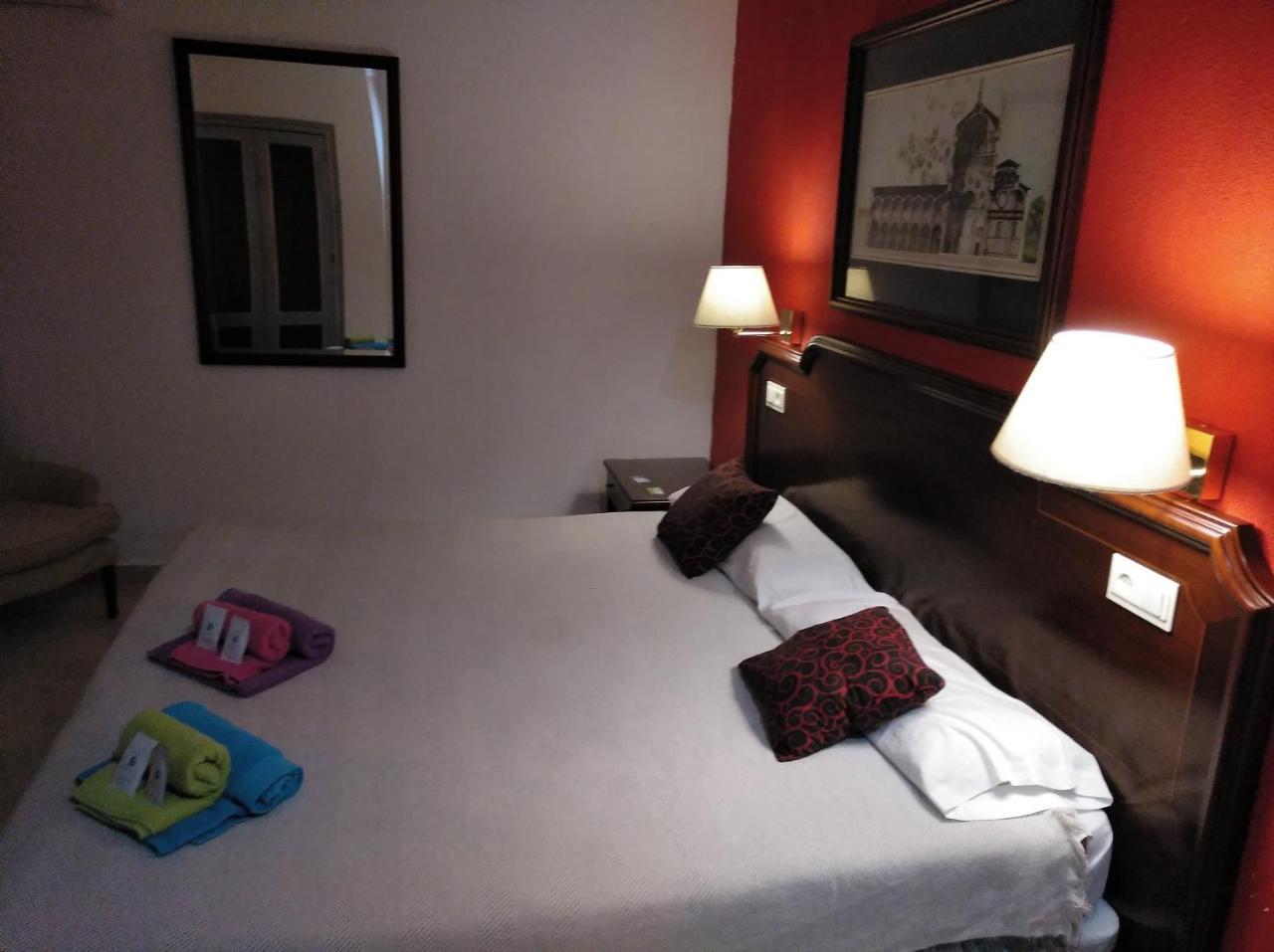 Hotel Nuevo Ara Caces Екстериор снимка