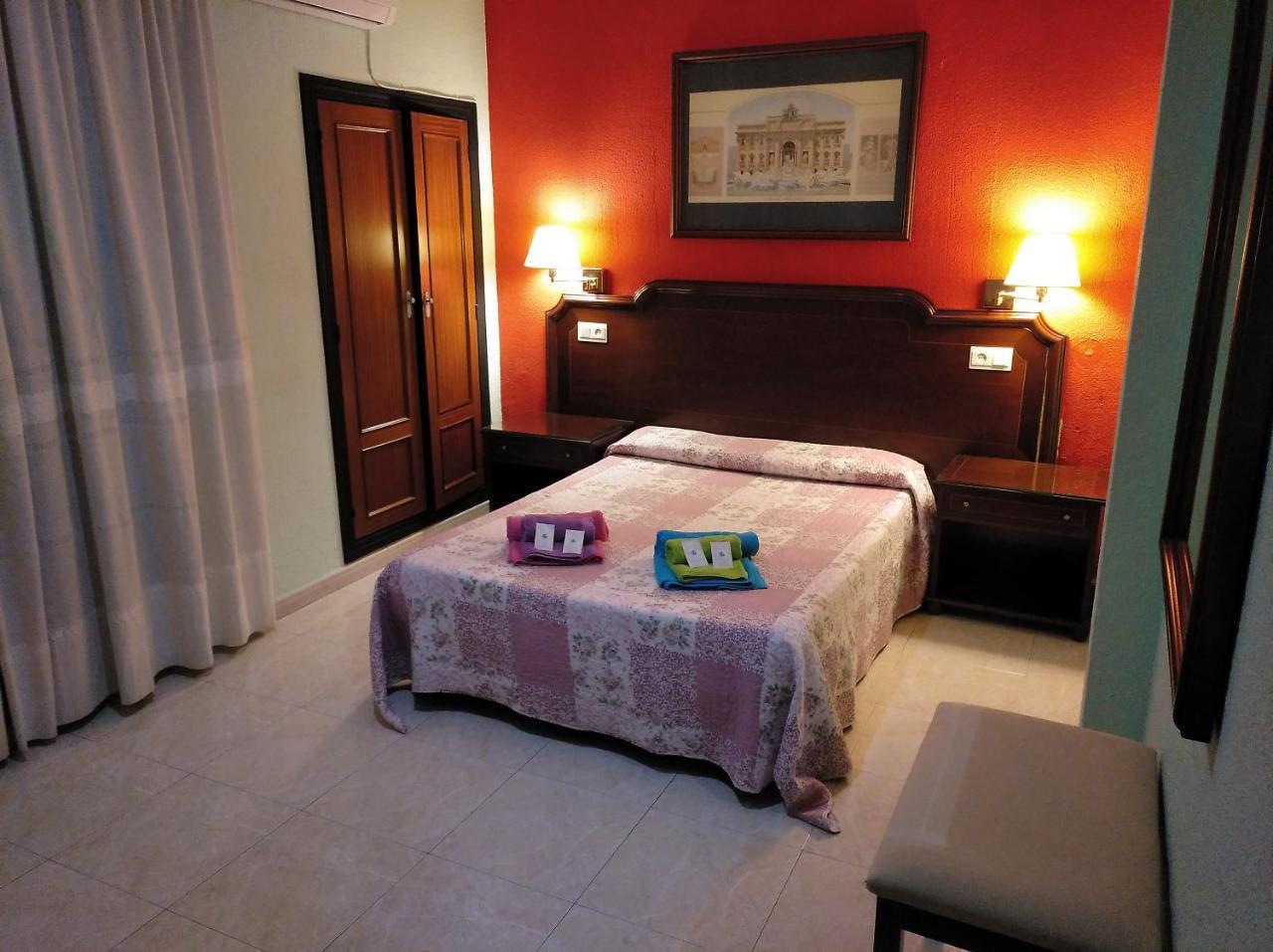 Hotel Nuevo Ara Caces Екстериор снимка